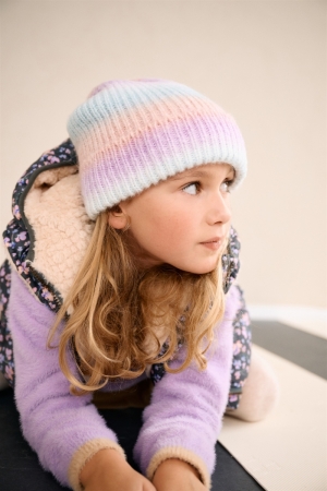 Radient Rainbow Cap and Scarf  606 Lupine Lila