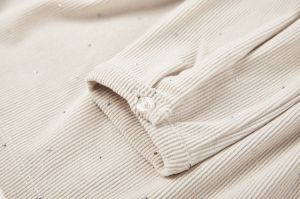 DAPHNE-SG-52-C Dark ecru