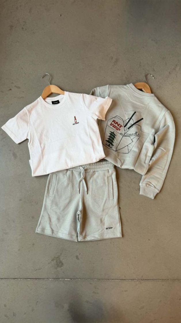 PLAIN SWEAT SHORT 000207 - SHARKS