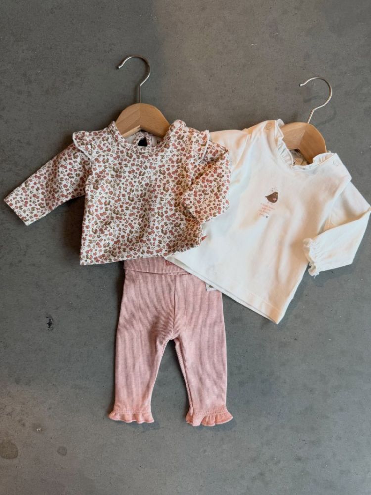 Romper AOP - Fall in Love Offwhite